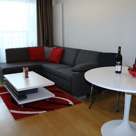 ברטיסלאבה Panorama City Apartment With Free Parking מראה חיצוני תמונה