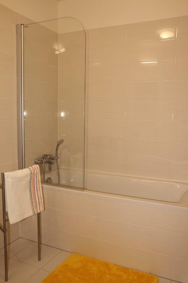 ברטיסלאבה Panorama City Apartment With Free Parking מראה חיצוני תמונה